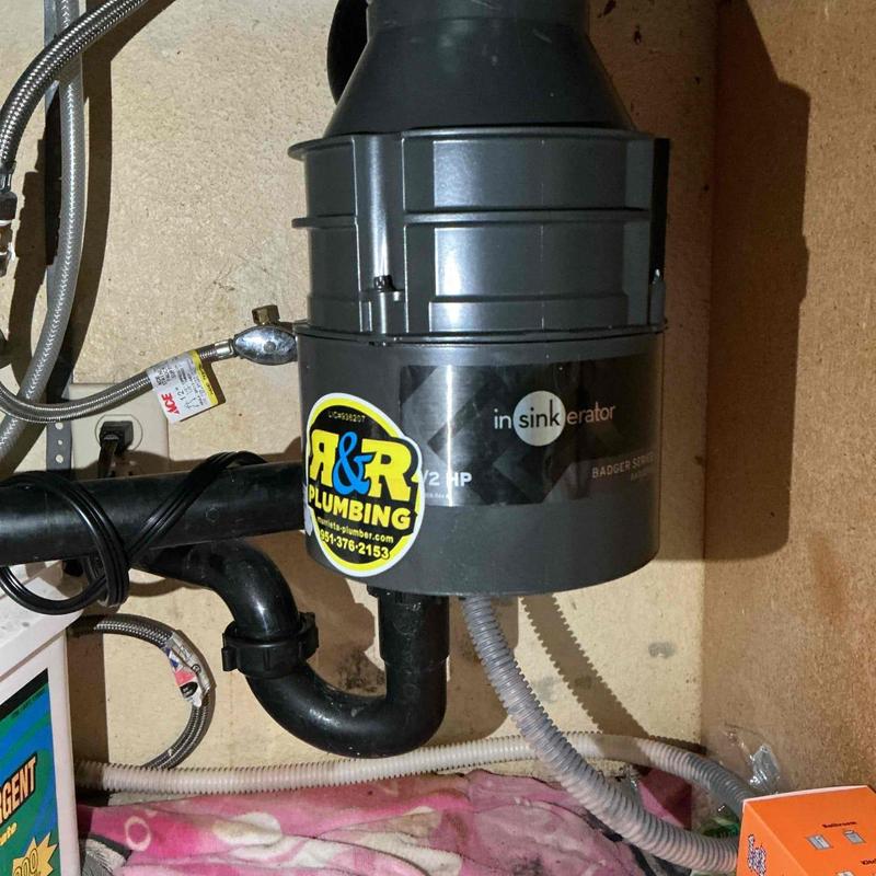Badger 5 garbage disposal with basket strainer flange