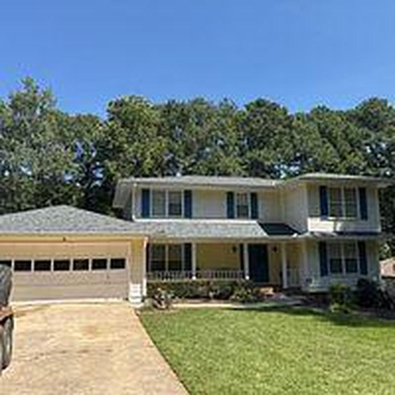 Asphalt shingle roof replacement on two-story house Asphalt shingle roof replacement on two-story house