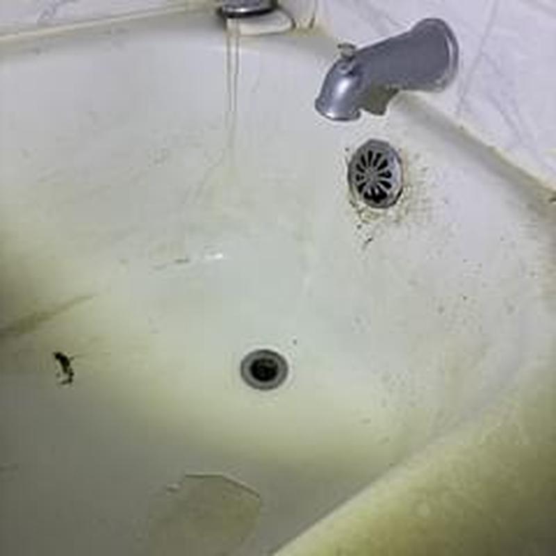 Bathtub drain and faucet with slow water flow Bathtub drain and faucet with slow water flow
