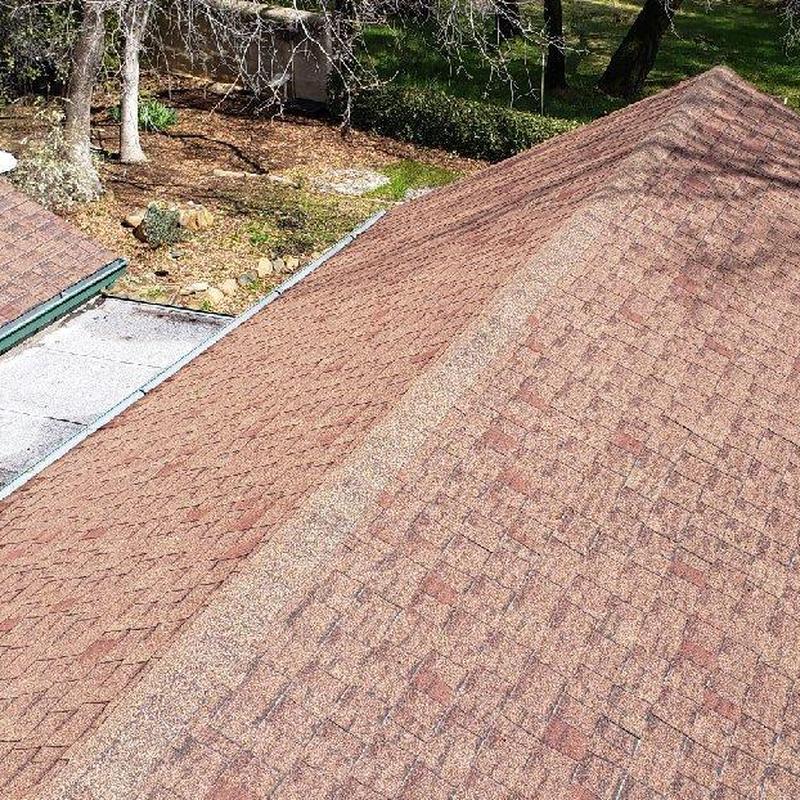 Gaf asphalt shingle roof with ridge cap in Sonora