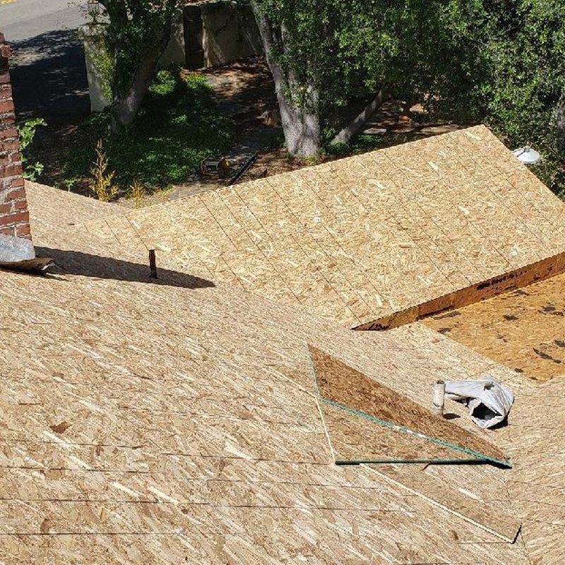 Roof decking with half inch OSB installation in Sonora