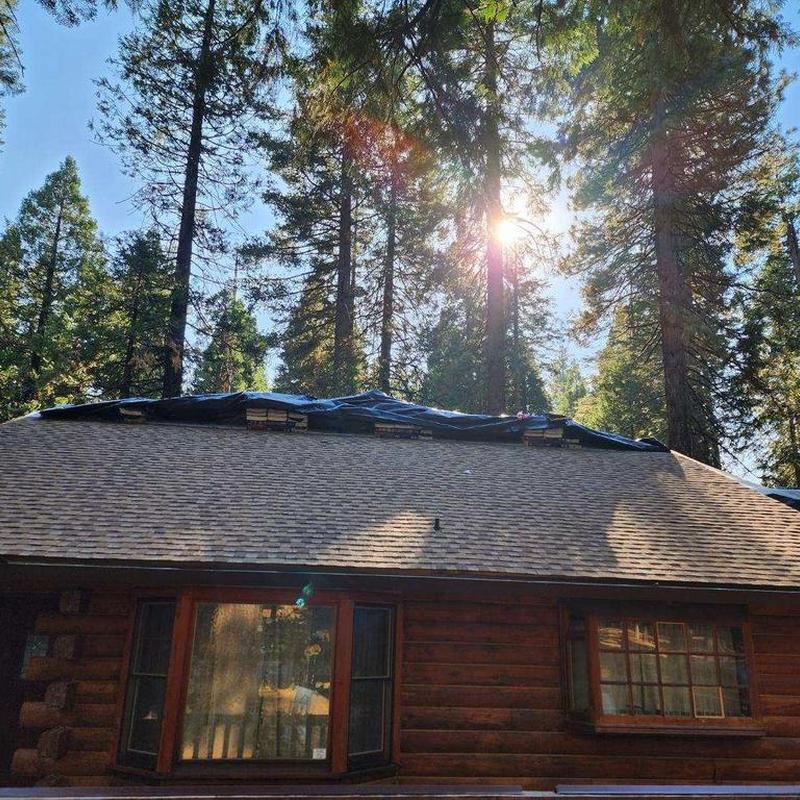 GAF Lifetime asphalt roof installation on cabin