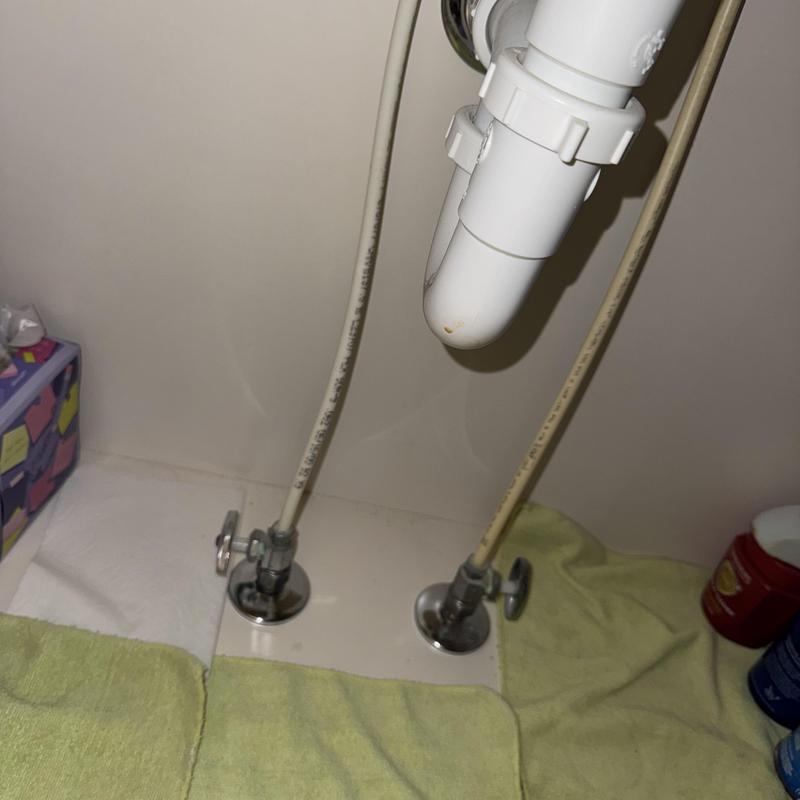 Master bathroom faucet shutoff valves under sink Master bathroom faucet shutoff valves under sink