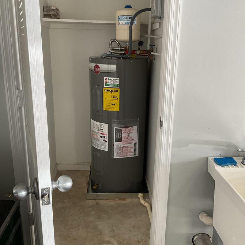 Rheem 40-gallon electric water heater installation