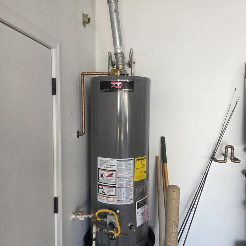 Gas water heater with copper supply lines and drain pan