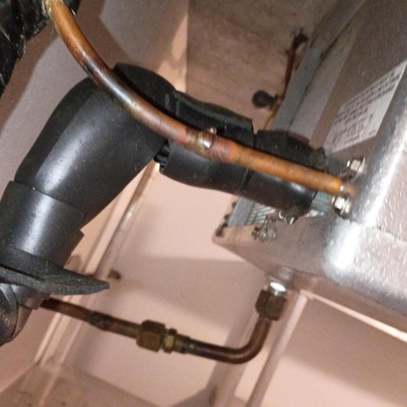 Walk-in Cooler Condensing Unit Copper Line Connections Walk-in Cooler Condensing Unit Copper Line Connections