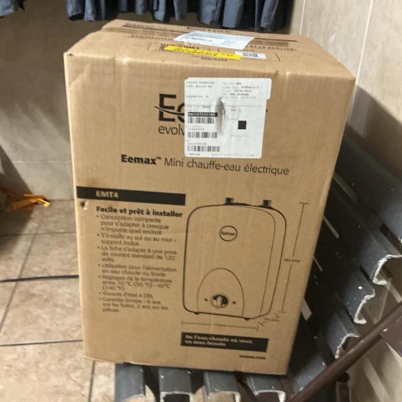 4-gallon Eemax mini water heater in box