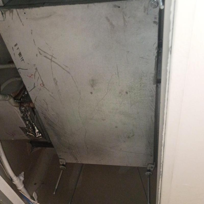 Heat pump unit metal cabinet in utility space Heat pump unit metal cabinet in utility space