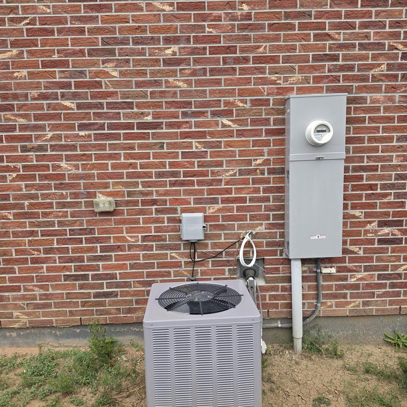 Weather King air conditioner with refrigerant refill Weather King air conditioner with refrigerant refill