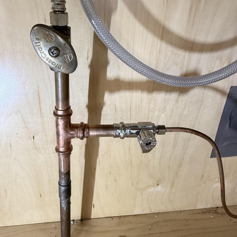 Refrigerator water shut-off valve with copper piping
