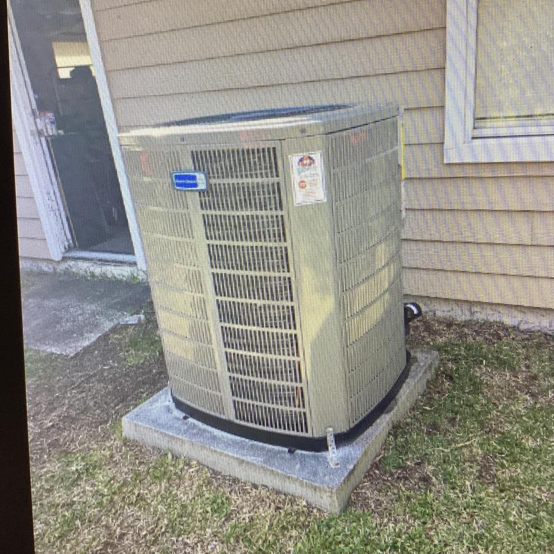 American Standard 4 Ton AC Unit with UV Light Installed American Standard 4 Ton AC Unit with UV Light Installed