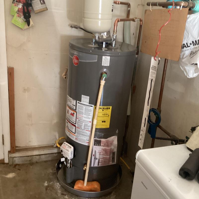 40-gallon gas water heater with expansion tank installed