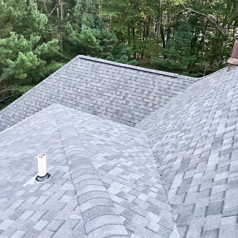 CertainTeed Landmark Pro shingles on new Waterford roof
