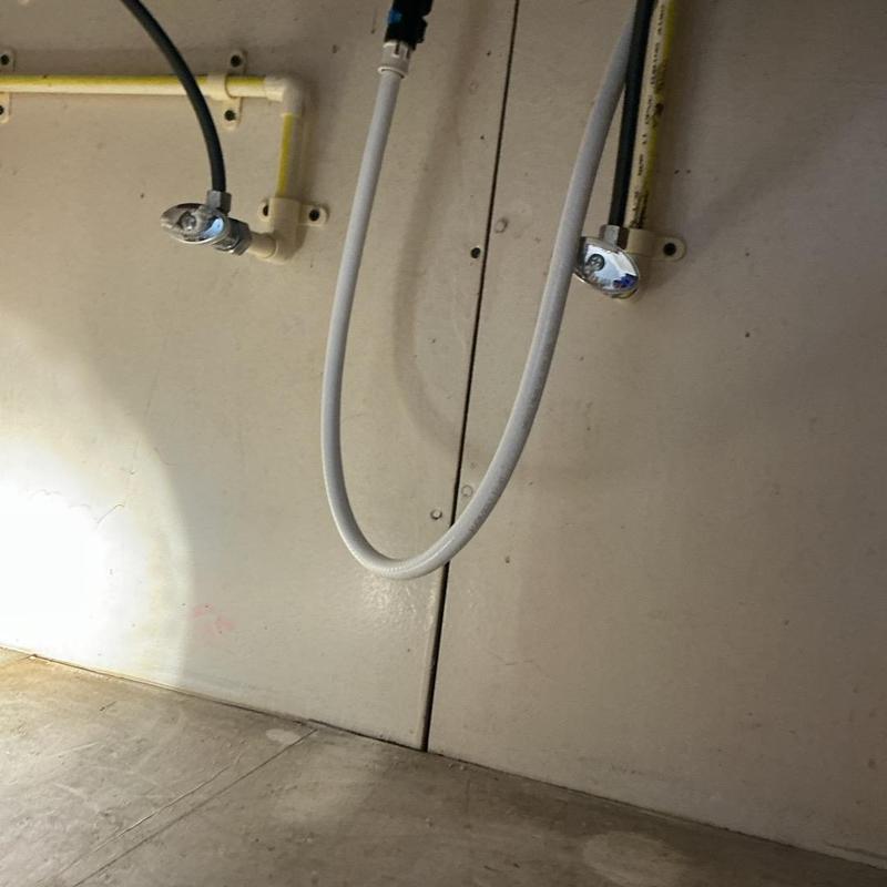 Kitchen sink compression shutoff valves and plumbing lines