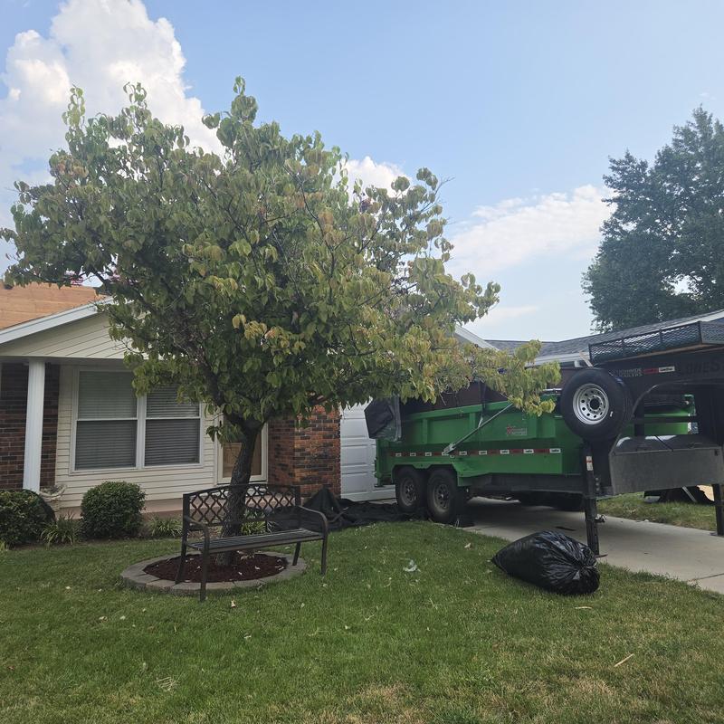 Roof plywood inspection with crew and homeowner update