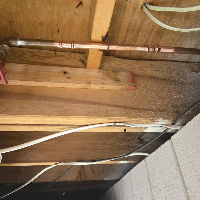 Copper water pipe with shut-off valve installation