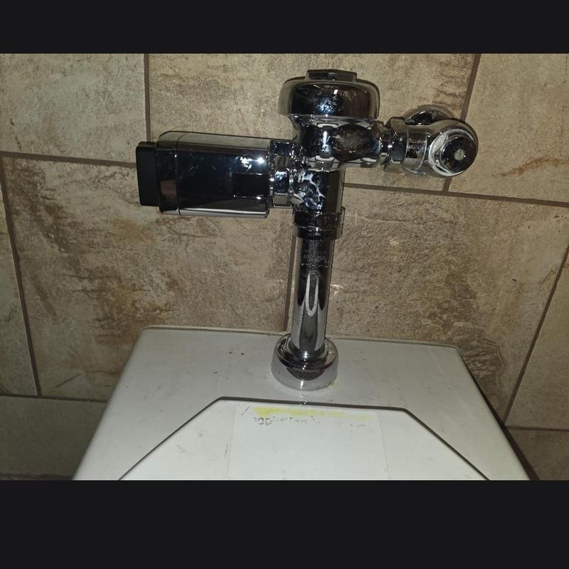 Sloan flush valve and spud replacement on toilet Sloan flush valve and spud replacement on toilet