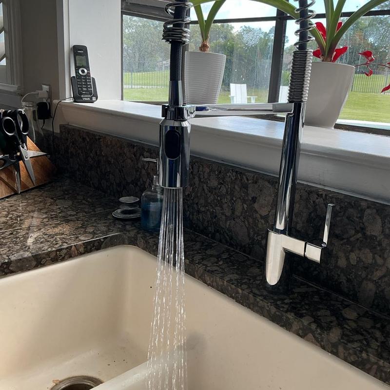 Kitchen sink faucet with water running in Ponte Vedra Beach Kitchen sink faucet with water running in Ponte Vedra Beach