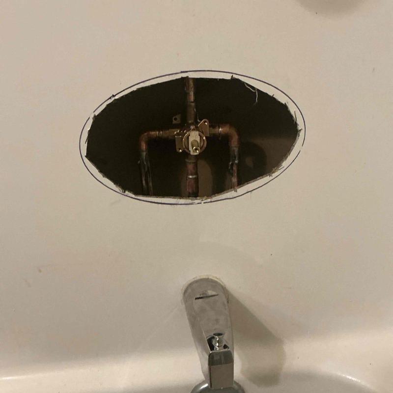 Moen shower valve with copper plumbing connections Moen shower valve with copper plumbing connections