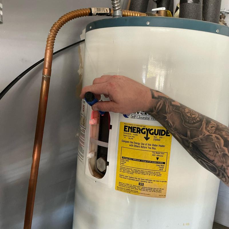 Water heater lower part testing and inspection Water heater lower part testing and inspection
