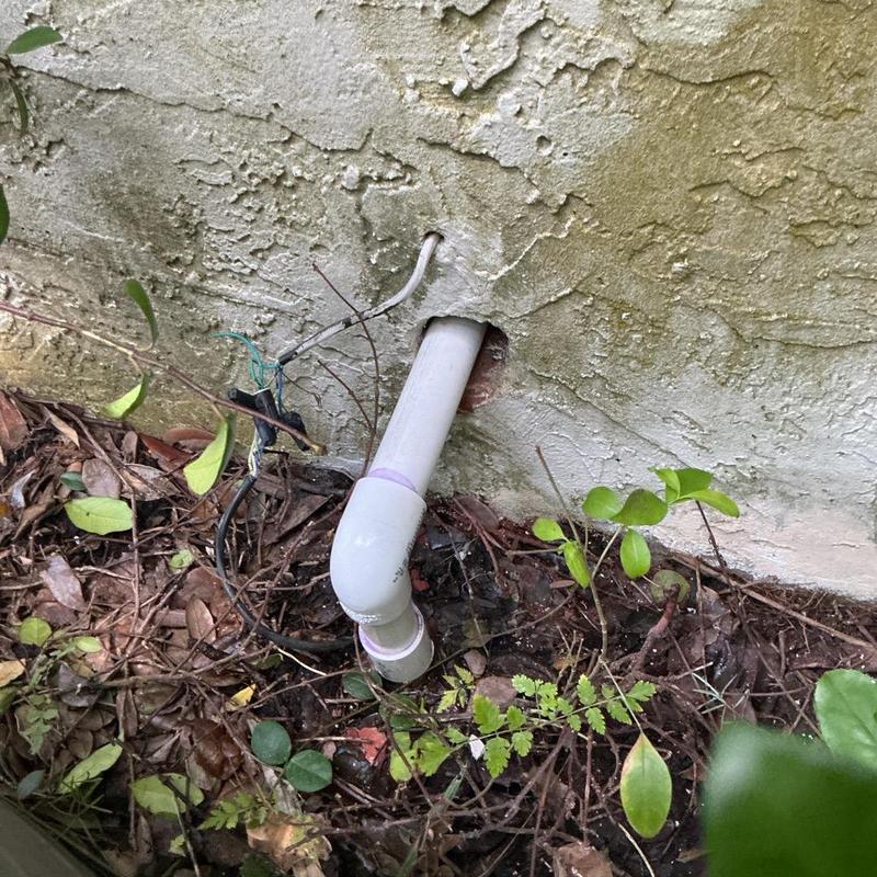 1-inch exterior water line with 90-degree fitting repair 1-inch exterior water line with 90-degree fitting repair