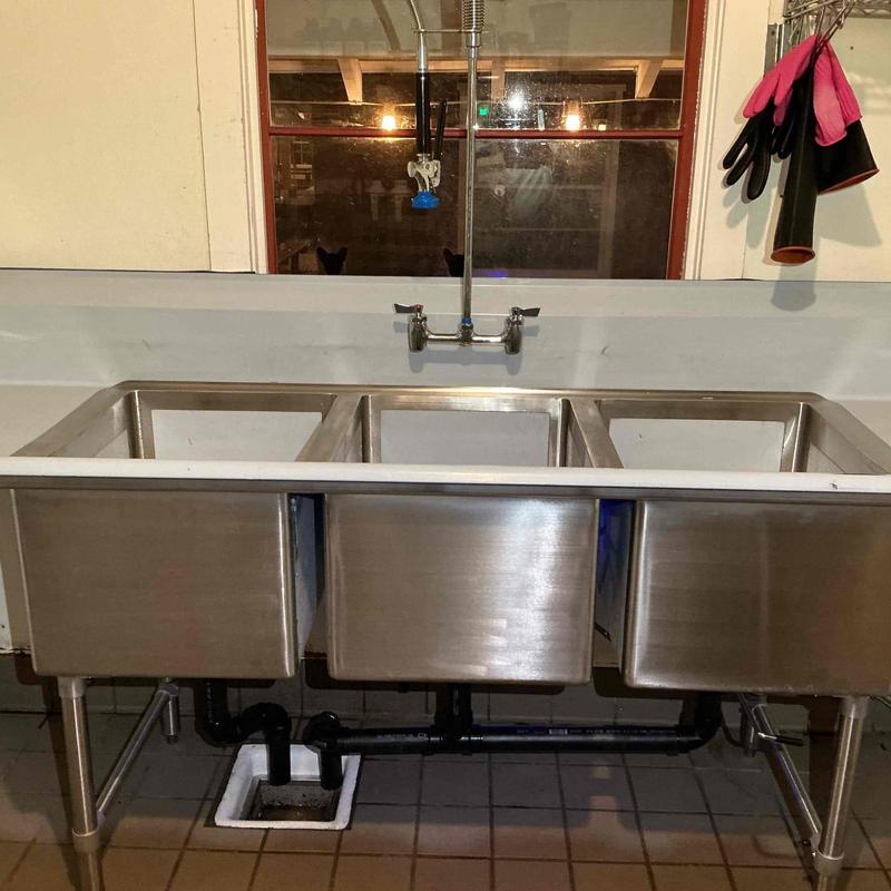 3-compartment stainless steel sink with faucet 3-compartment stainless steel sink with faucet