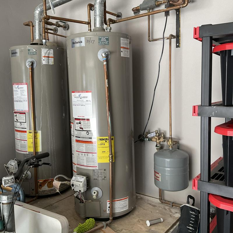 Water heater and expansion tank with copper piping Water heater and expansion tank with copper piping