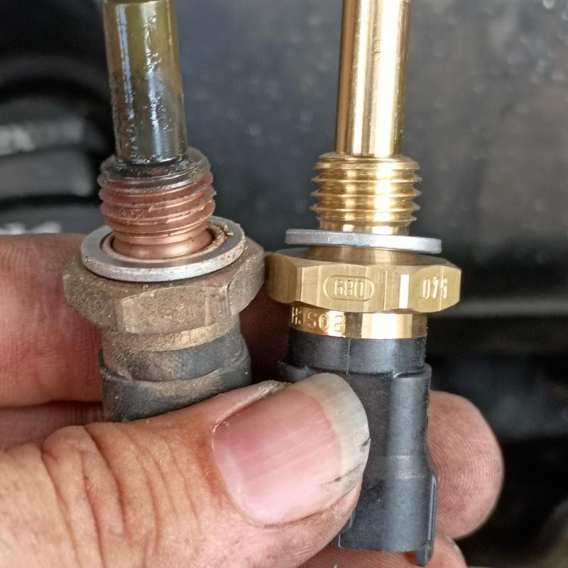 Engine coolant temperature sensors old and new comparison Engine coolant temperature sensors old and new comparison