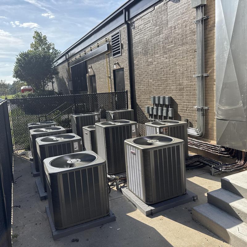 Commercial outdoor air conditioning units startup in Tallahassee Commercial outdoor air conditioning units startup in Tallahassee