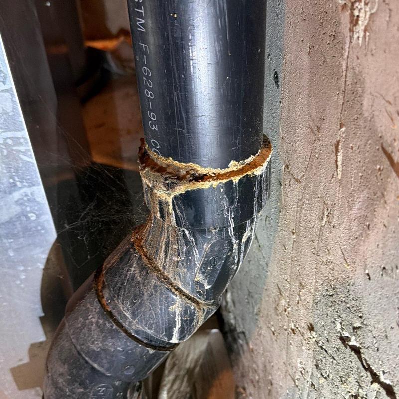 Main stack waste line with corrosion buildup