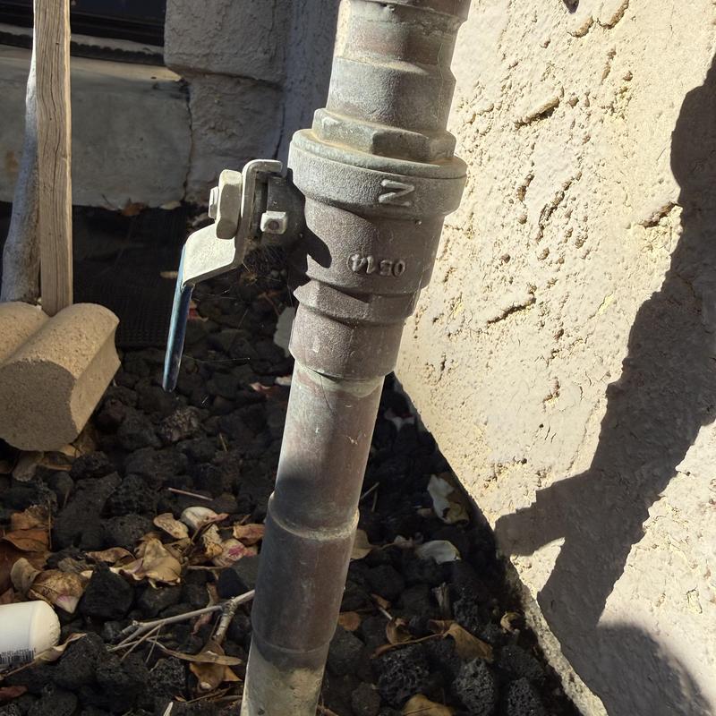 Water pressure reducing valve on outdoor pipe Water pressure reducing valve on outdoor pipe