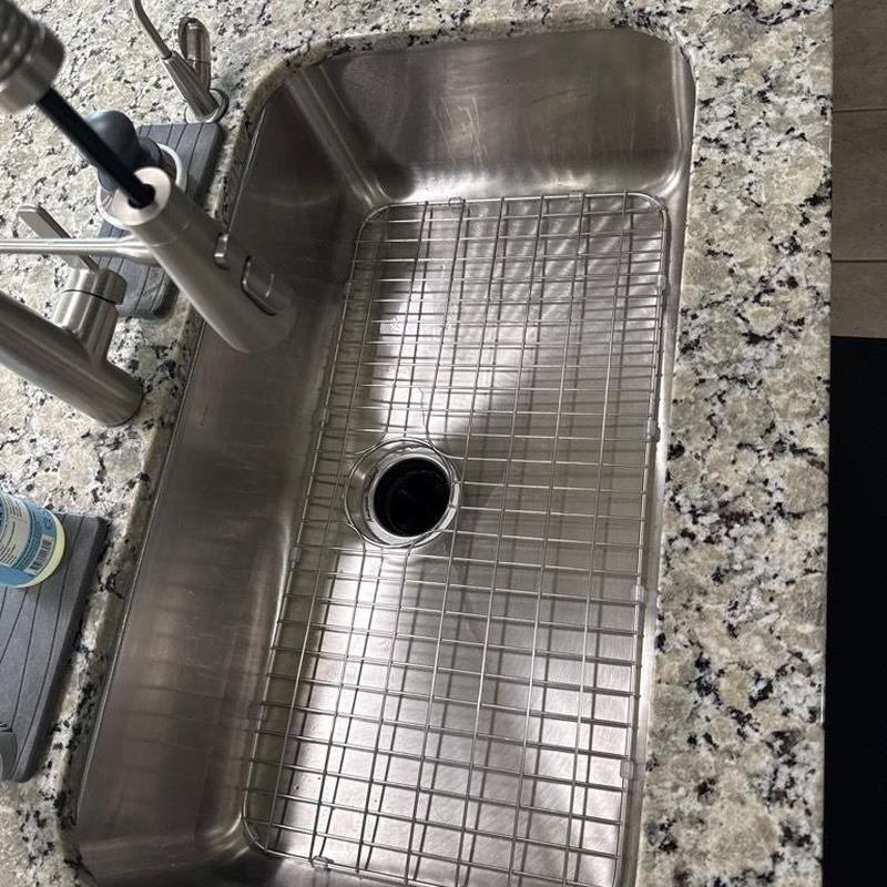 Undermount kitchen sink with grid and faucet