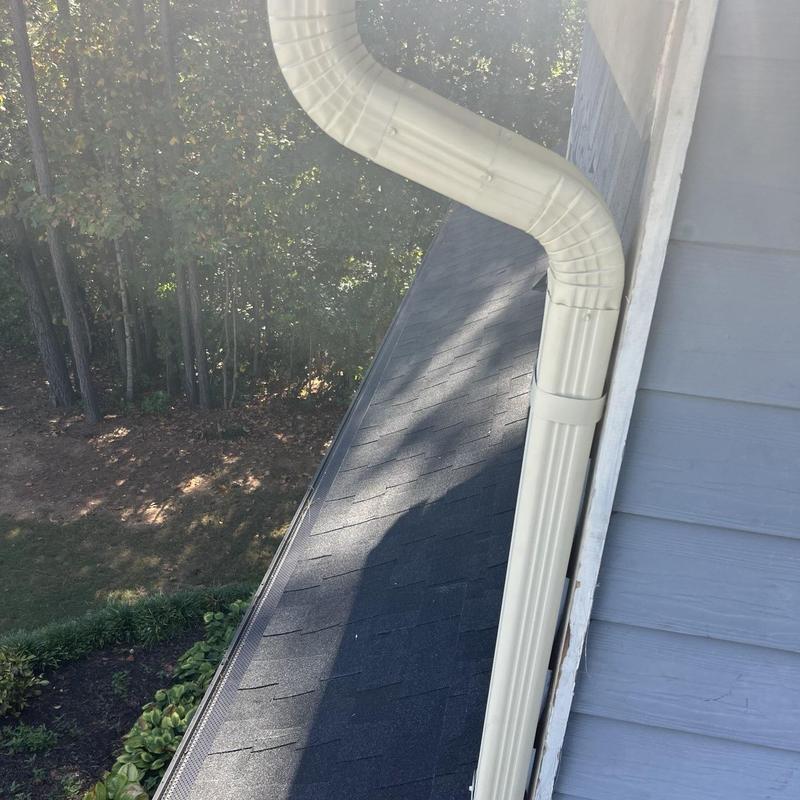 CertainTeed Landmark PRO shingles with gutter guard