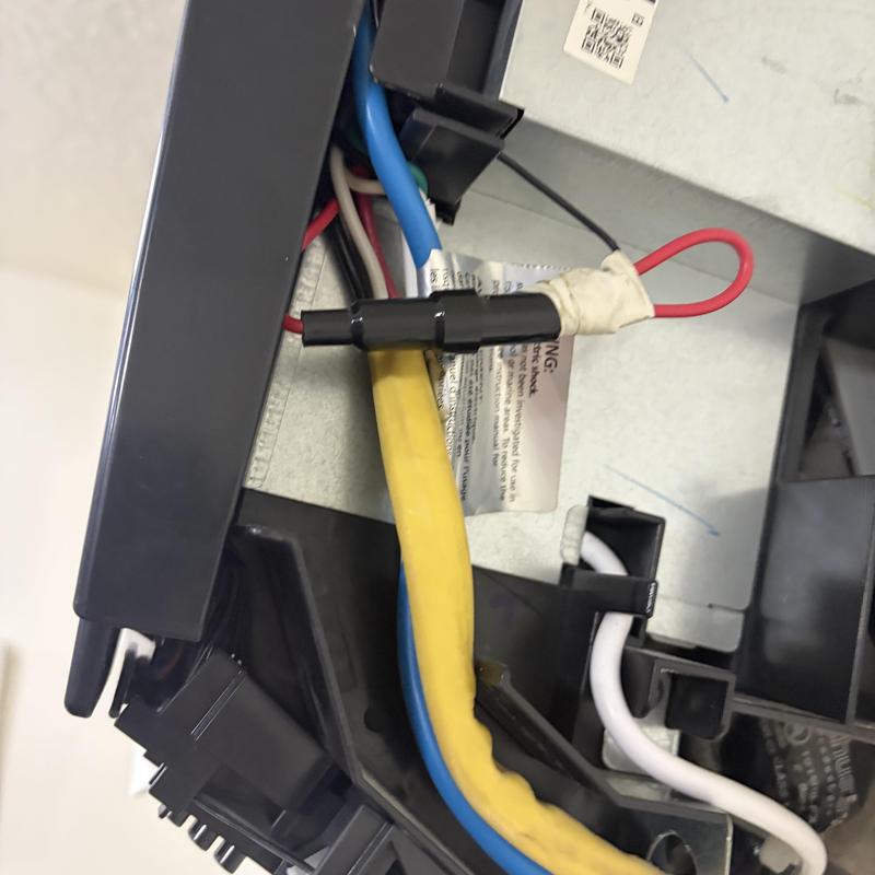 Mini-split wiring connections with taped splice detail Mini-split wiring connections with taped splice detail