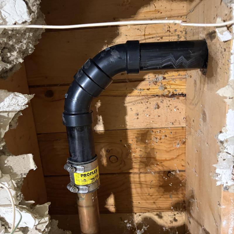ABS drainage pipe with copper supply pipe connection ABS drainage pipe with copper supply pipe connection