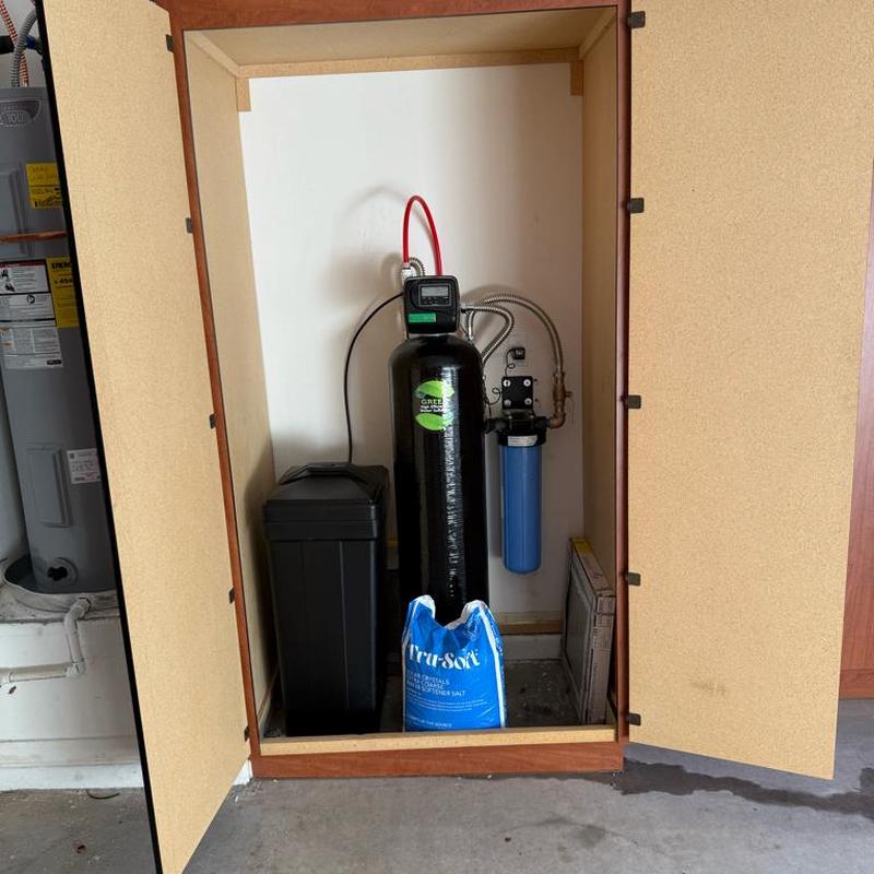 64,000 grain GREEN water softener and sediment filter unit