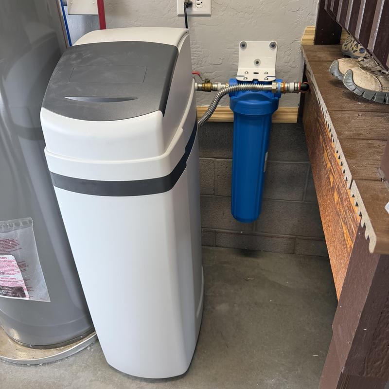 40,000 Grain Water Softener and Carbon Filter Unit 40,000 Grain Water Softener and Carbon Filter Unit
