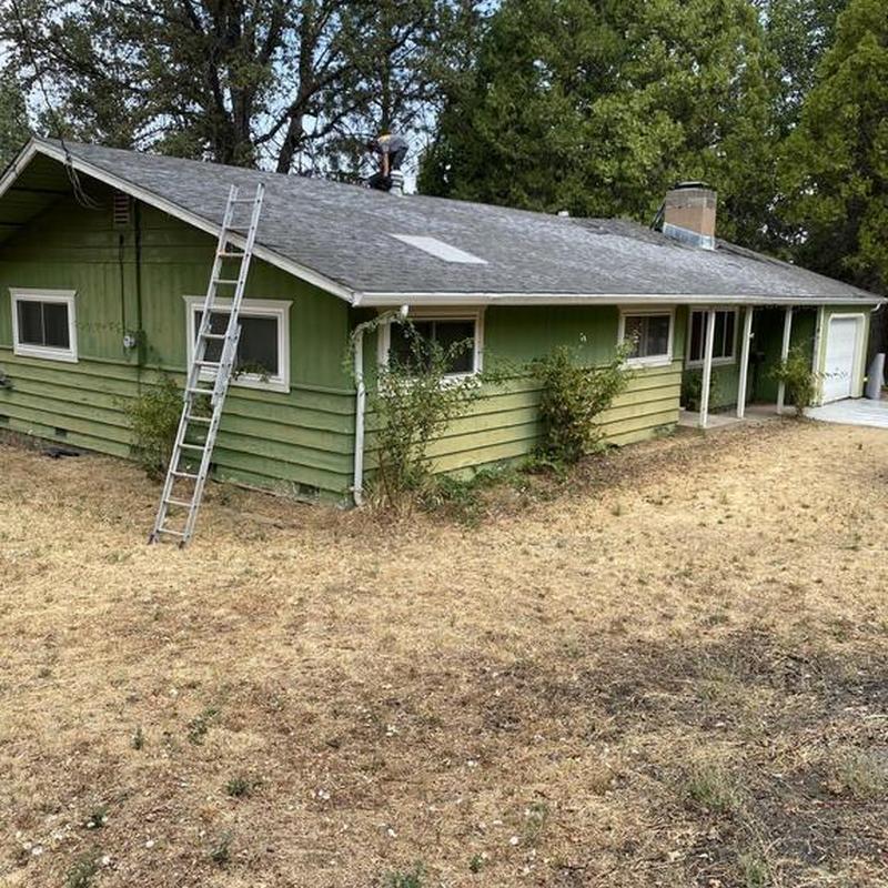 Gaf shingle roof with repaired plywood and dry rot Gaf shingle roof with repaired plywood and dry rot