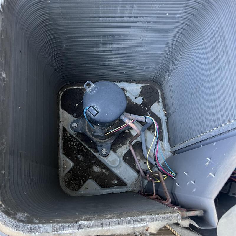 Lennox AC compressor and condenser coils with wiring