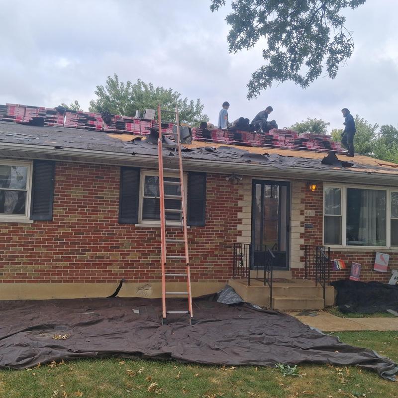 Owens Corning Duration Series shingle installation on roof