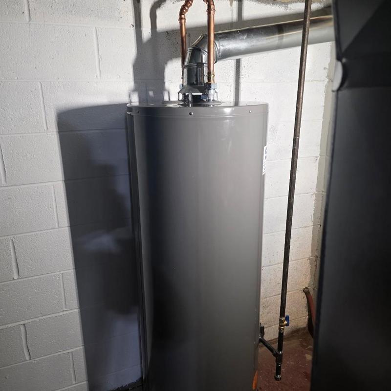 Natural gas water heater with copper pipe installation Natural gas water heater with copper pipe installation