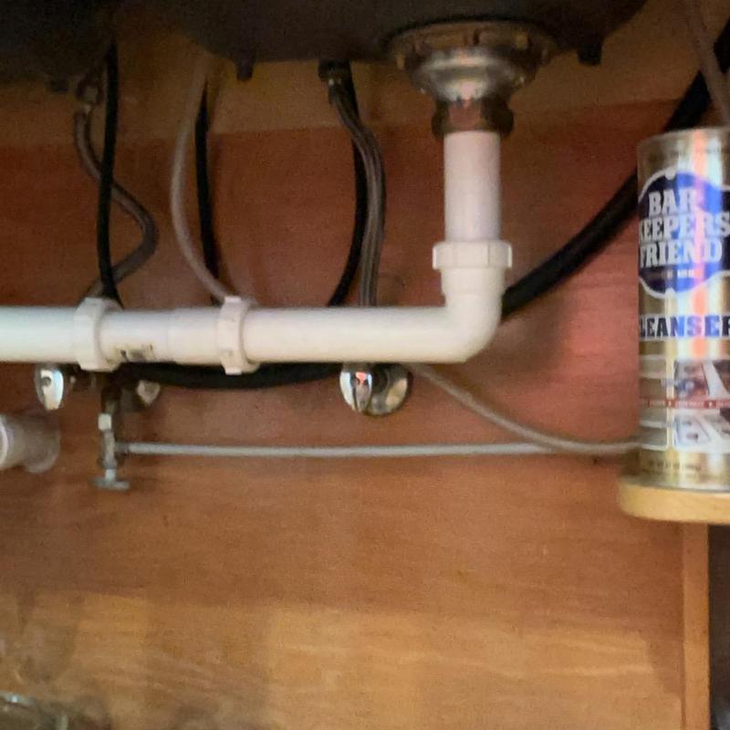 Kitchen sink drain pipe with plumbing connections Kitchen sink drain pipe with plumbing connections