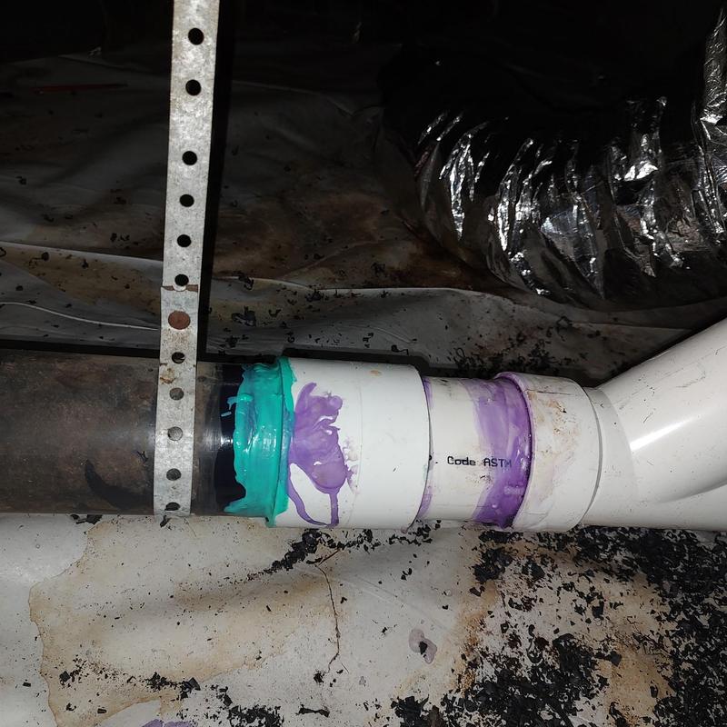 3-inch ABS to PVC main drain pipe joint with solvent cement 3-inch ABS to PVC main drain pipe joint with solvent cement