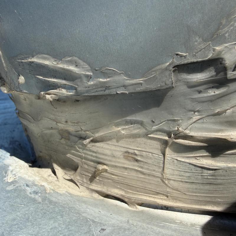 Rubber grommets on screw heads with deterioration Rubber grommets on screw heads with deterioration