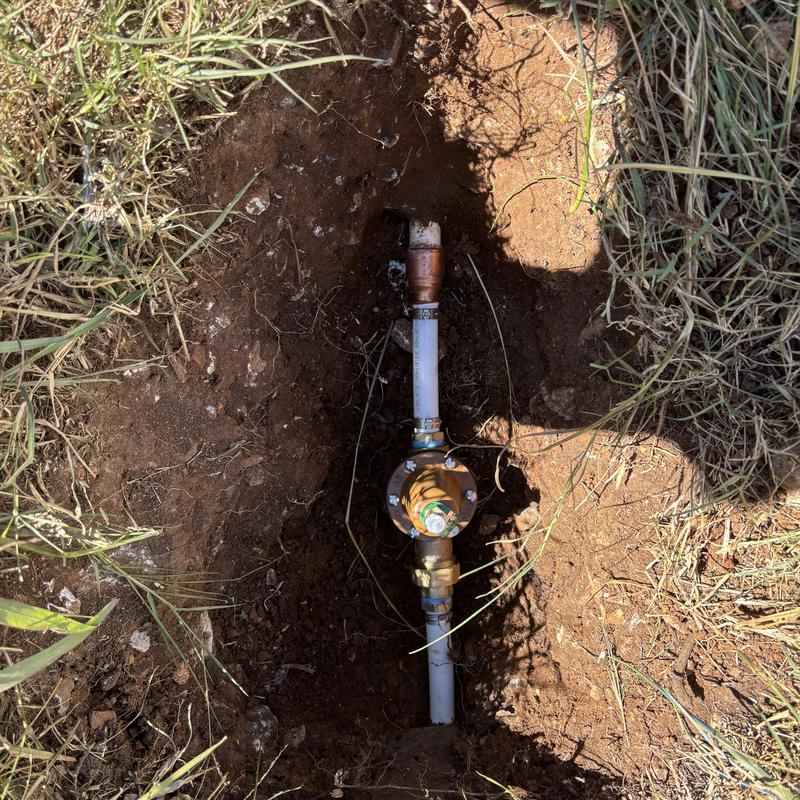Pressure reducing valve and check valve installation in ground Pressure reducing valve and check valve installation in ground