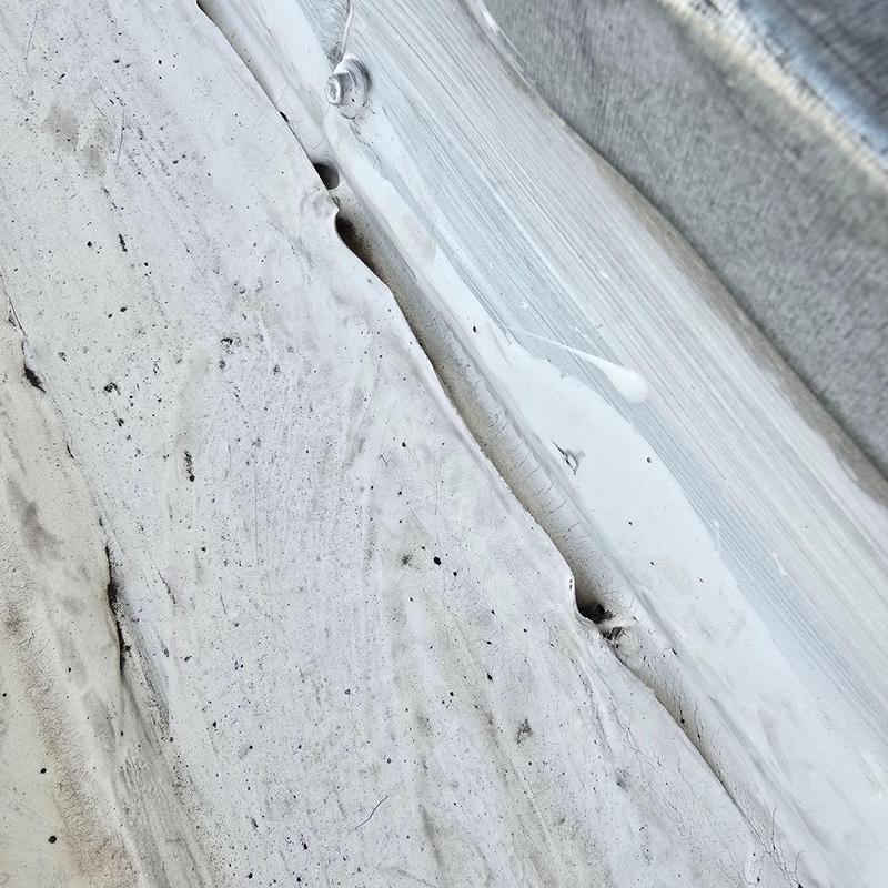 Commercial roof membrane with sealant inspection Commercial roof membrane with sealant inspection
