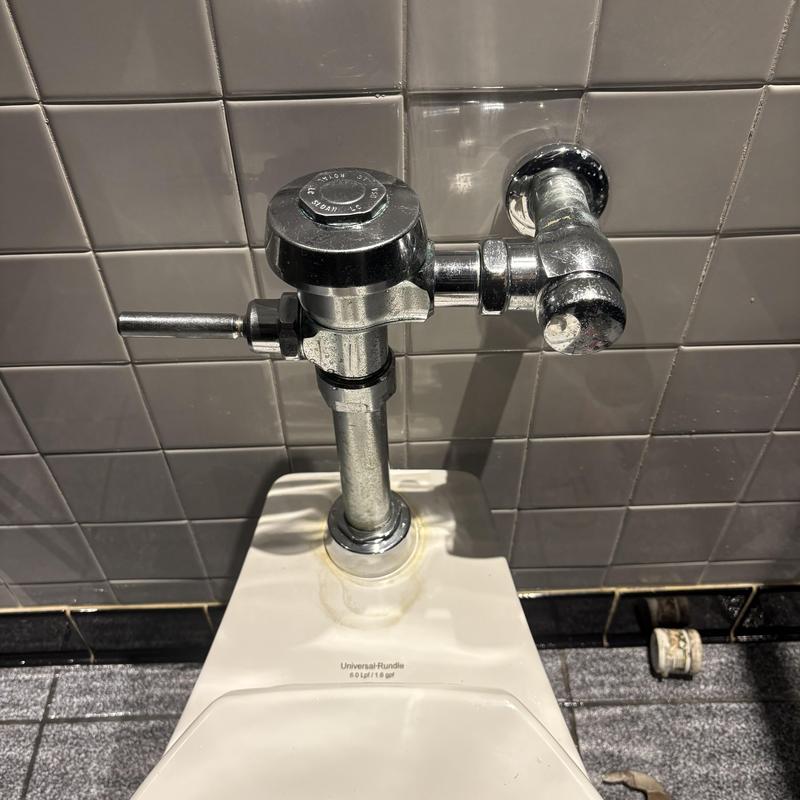 Fluorometer toilet valve with rebuilt parts and fittings Fluorometer toilet valve with rebuilt parts and fittings