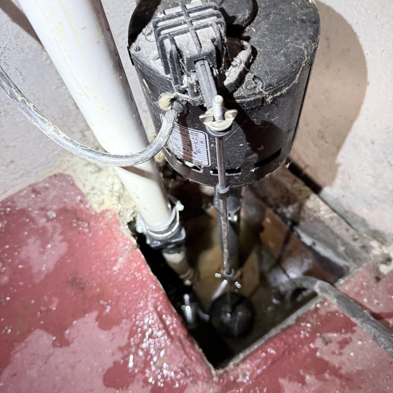 Sump pump system check valve installation in basement Sump pump system check valve installation in basement