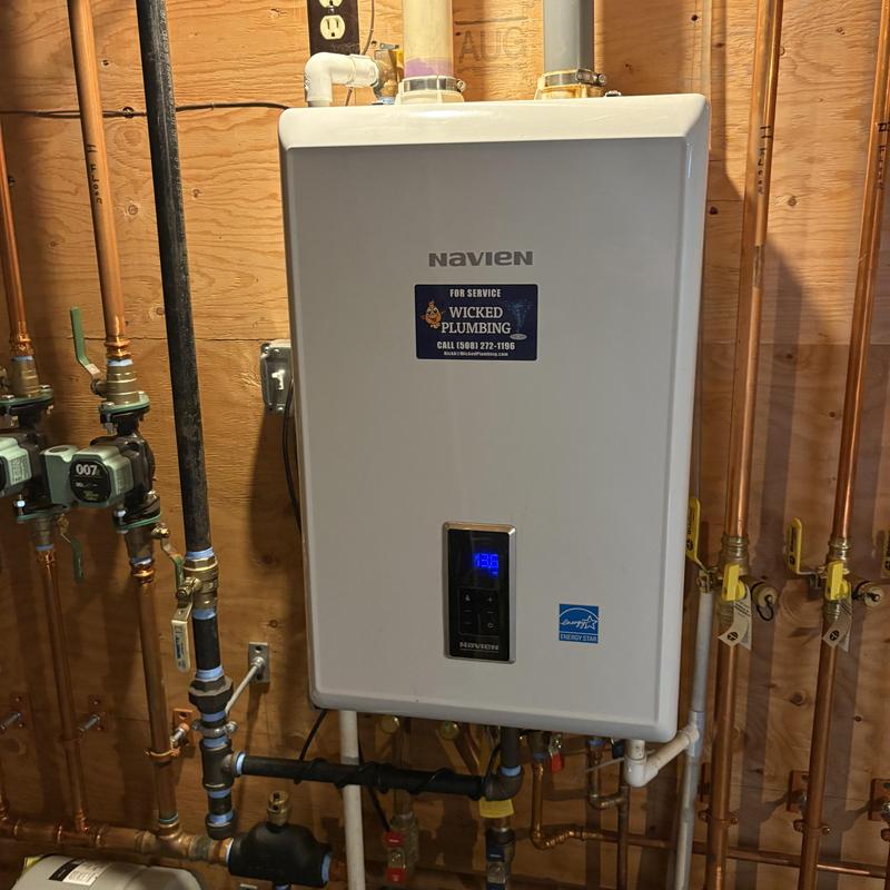 Three-way valve in Navien combination boiler system Three-way valve in Navien combination boiler system