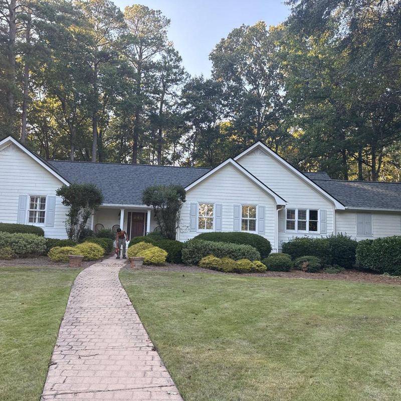 Asphalt shingle roof with new decking and underlayment Asphalt shingle roof with new decking and underlayment